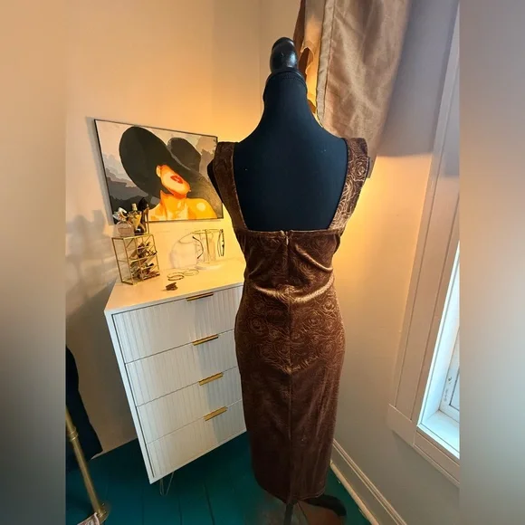 Hello Molly Luxurious Brown Midi Dress - Picture 5 of 5